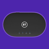 مودم 4.5G قابل حمل آلکاتل مدل BT71 با تکنولوژی Cat6 و Cat7، سرعت دانلود تا 300Mbps، پشتیبانی همزمان از 20 کاربر، وایفای دو بانده 2.4GHz و 5GHz، استاندارد IEEE 802.11b/g/n/ac، باتری با شارژدهی 7 تا 8 ساعت و قابلیت ارسال SMS